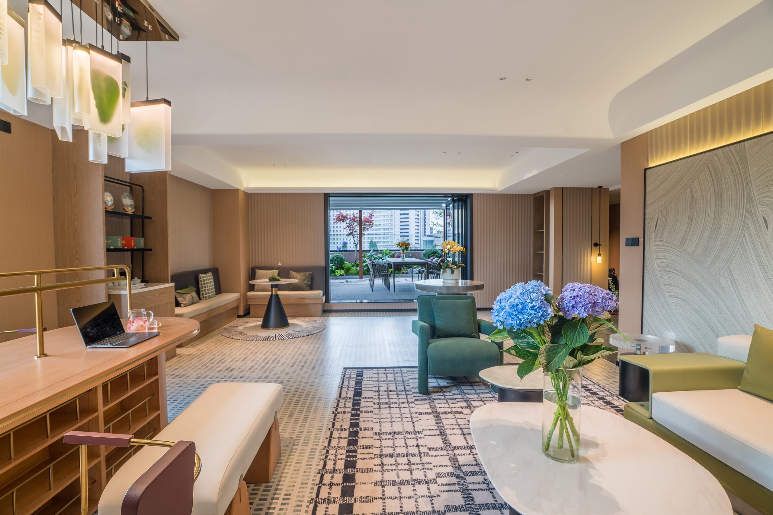 BanYin Lounge with view to outdoor terrace garden at Spring City Star Boutique Hotel, Kunming.